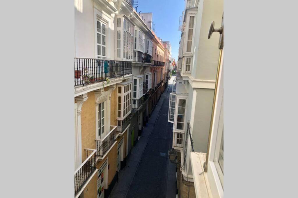 Gatu Premium Villa Libertad, Preferente Mayores De 25 Anos Y Familias Cádiz Exteriér fotografie