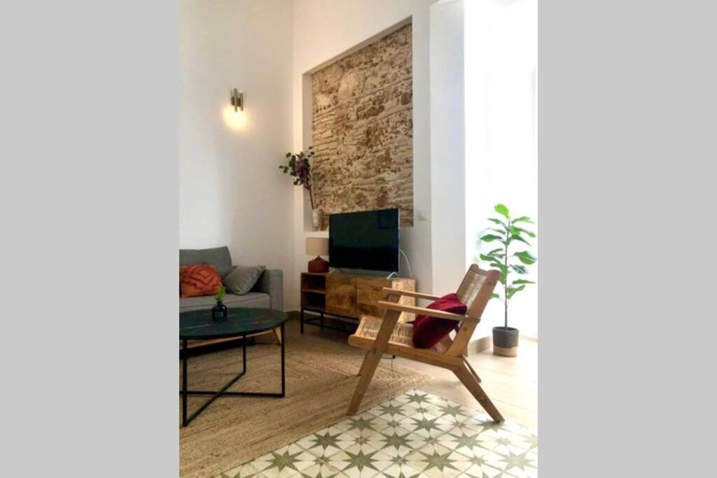 Gatu Premium Villa Libertad, Preferente Mayores De 25 Anos Y Familias Cádiz Exteriér fotografie