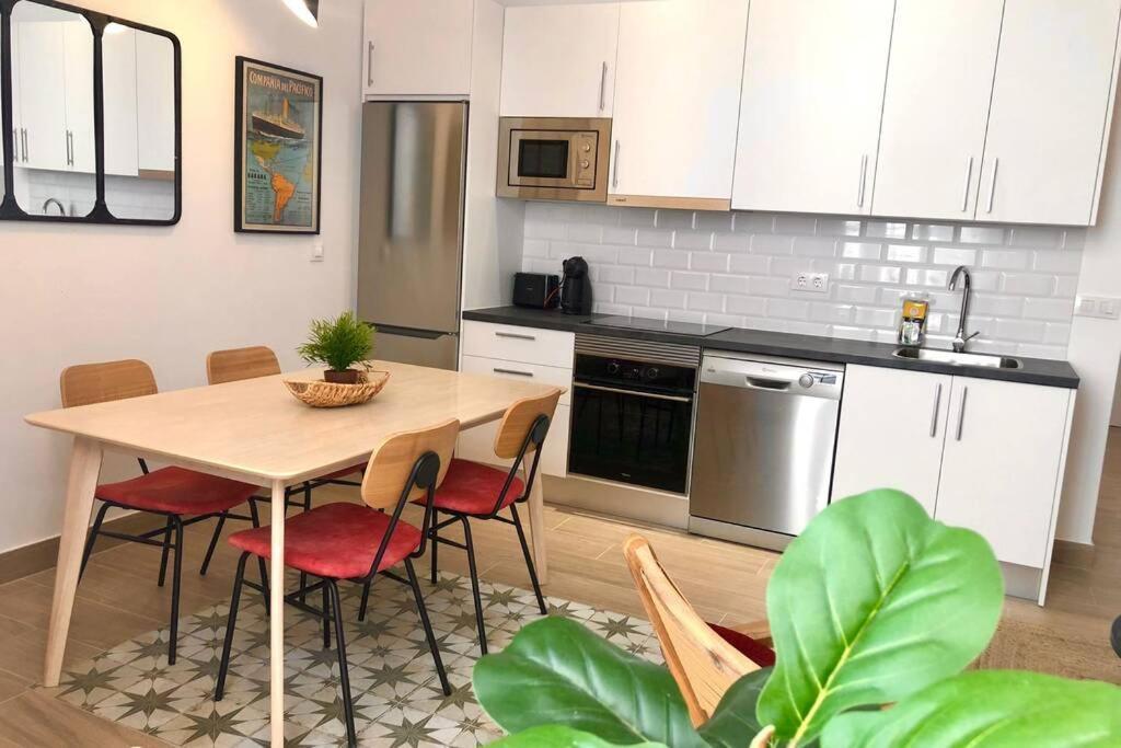 Gatu Premium Villa Libertad, Preferente Mayores De 25 Anos Y Familias Cádiz Exteriér fotografie